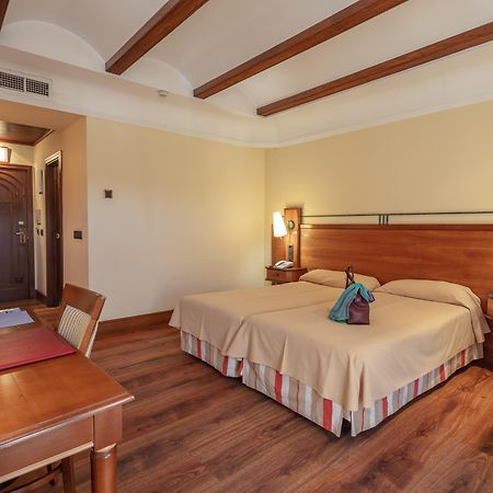 Hotel Abades Guadix Buitenkant foto