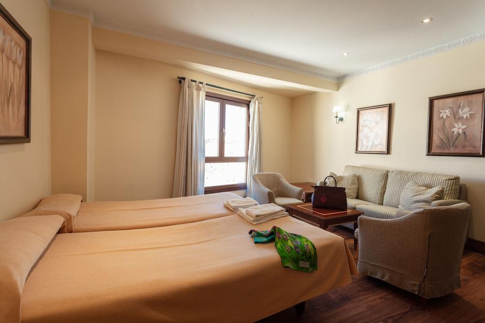 Hotel Abades Guadix Buitenkant foto